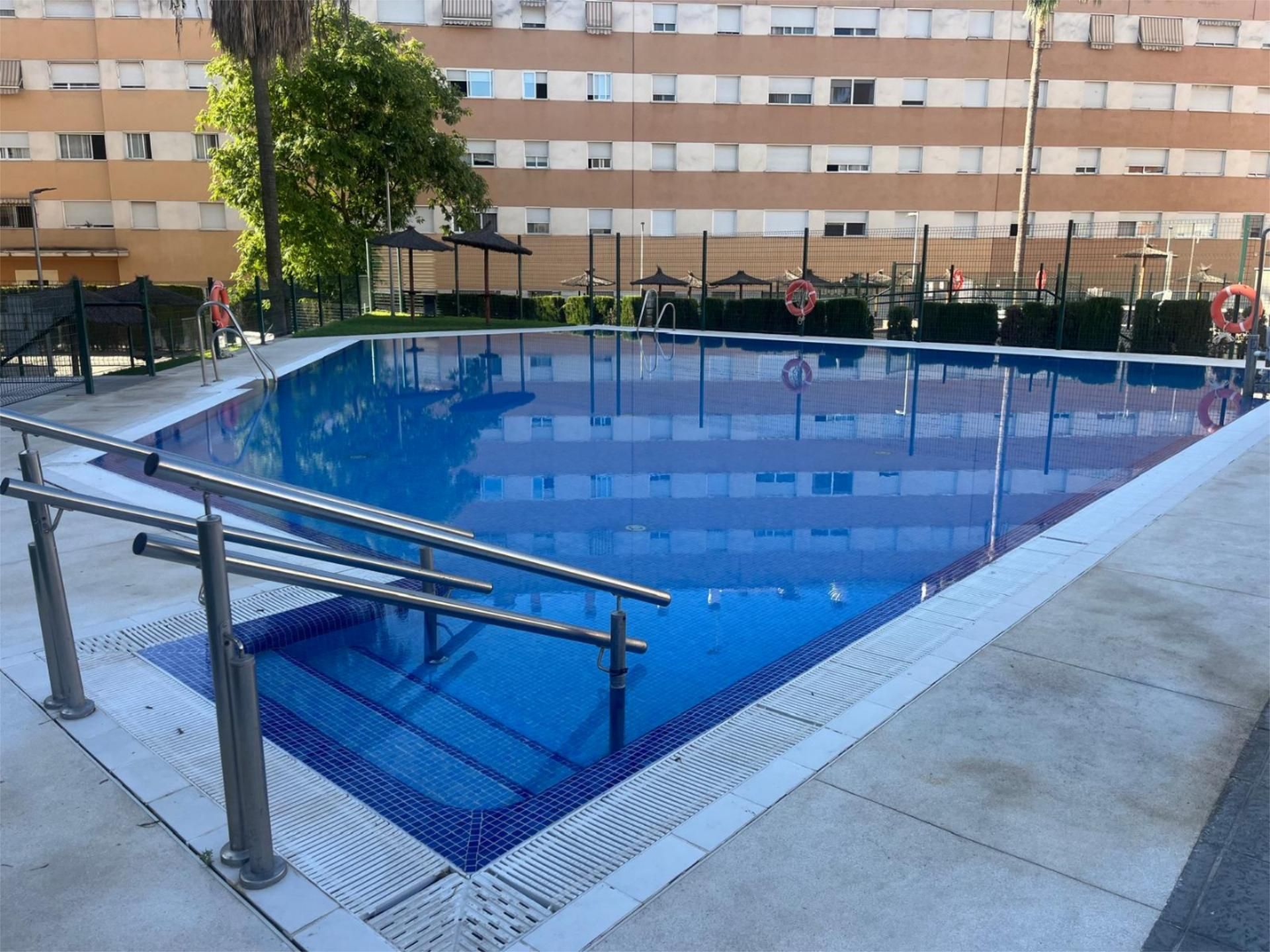 Piscina de Pis en venda en  Córdoba Capital amb Jardí privat, Terrassa i Piscina