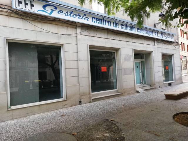 Local comercial en Alquiler en Plaza Primo de Rivera, 2 en Centro