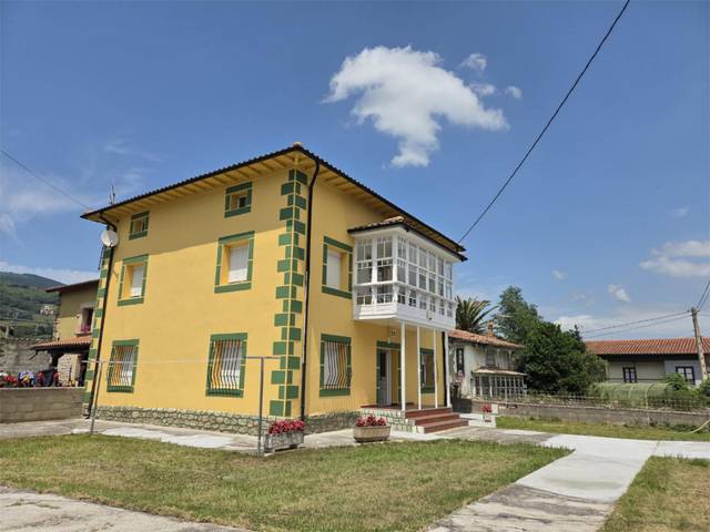 Casa adosada en Alquiler en Carretera a Pujayo, 13 en Bárcena de Pie de Concha