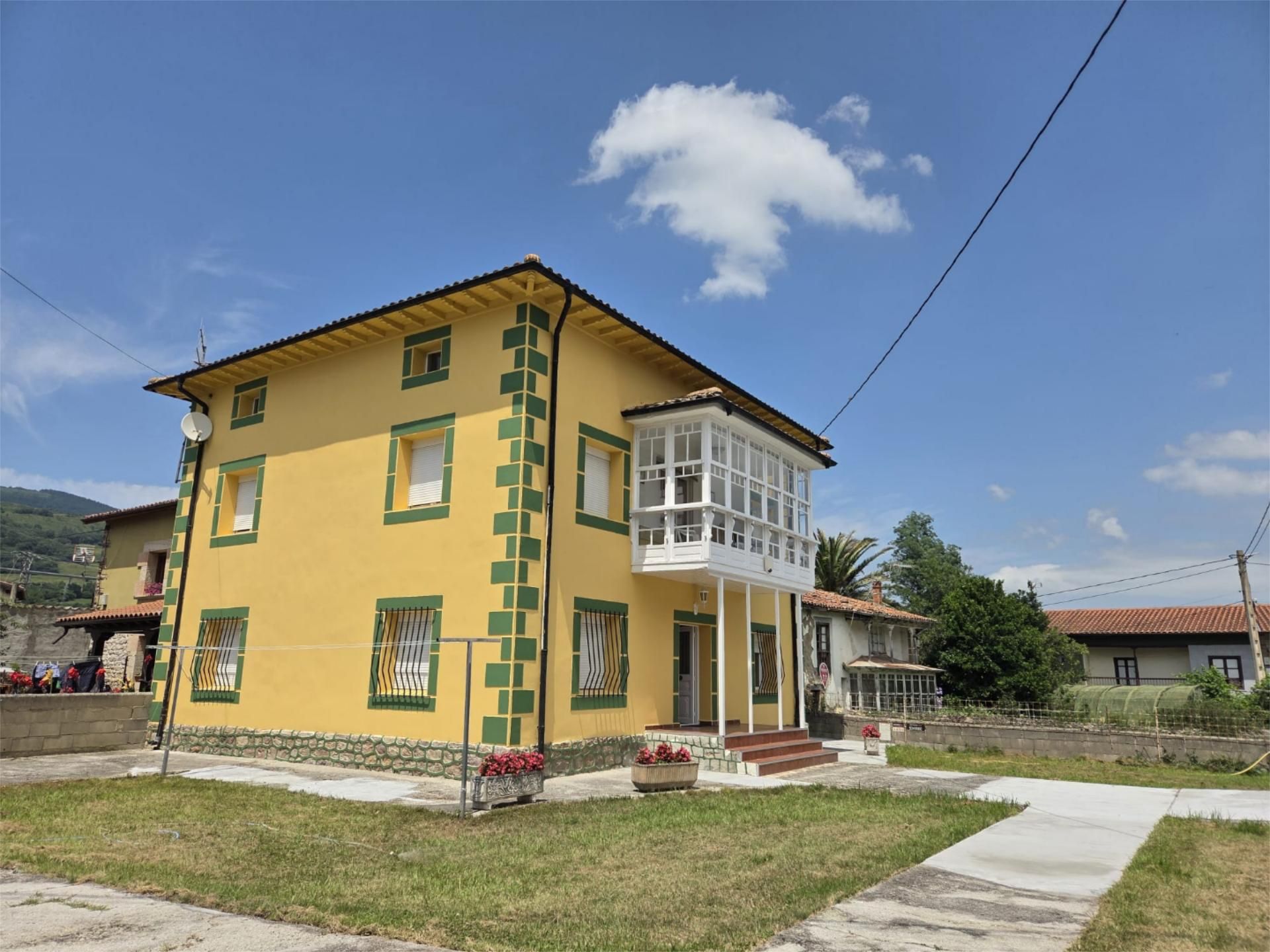 Exterior view of Single-family semi-detached to rent in Bárcena de Pie de Concha  with Heating, Private garden and Terrace