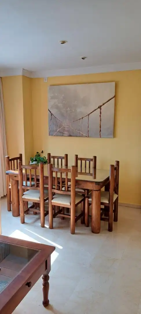 Flat for sale in Paseo Victoria Eugenia, 19, Pescadores - Saladillo Dining room of Flat for sale in Algeciras