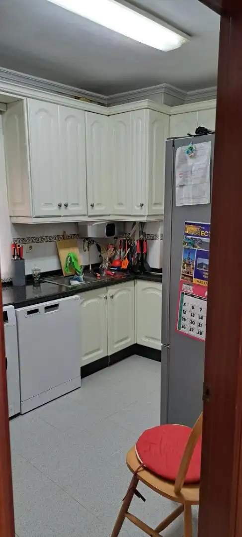 Flat for sale in Paseo Victoria Eugenia, 19, Pescadores - Saladillo Kitchen of Flat for sale in Algeciras