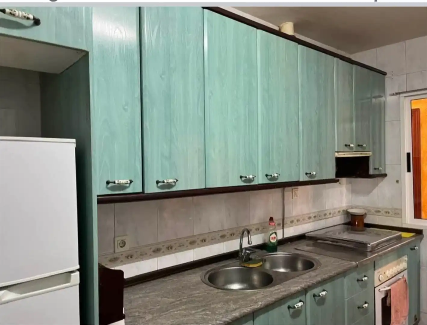Houses for sale in Carretera Salamanca, 14, Ladrillar Kitchen of Houses for sale in Ladrillar with Balcony