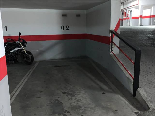 Garaje en Alquiler en Calle de Aniceto Pérez, 2 en Orcasur - 12 de Octubre