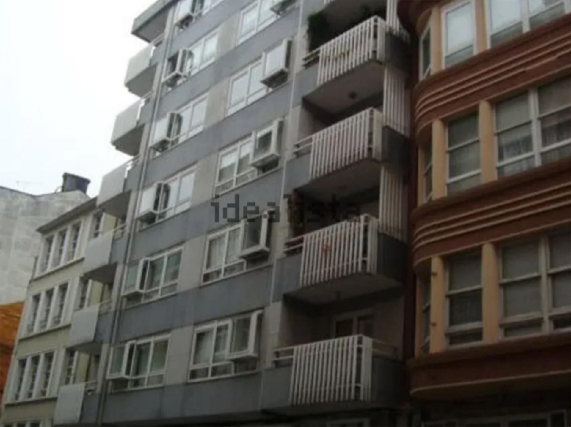 Vista exterior de Pis en venda en Lugo Capital amb Calefacció, Terrassa i Traster