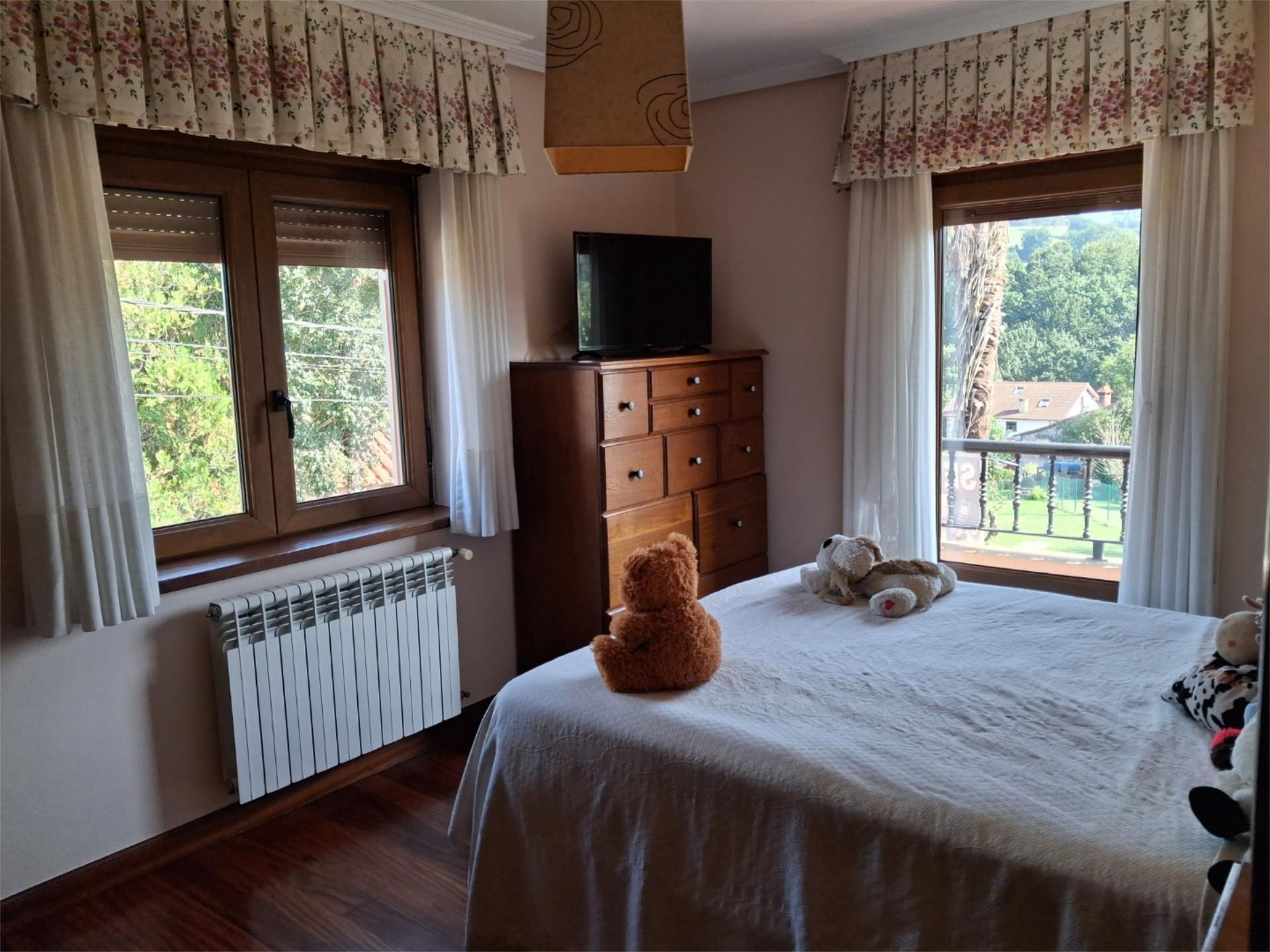 Single-family semi-detached for sale in Diseminado Anaz, 49, Anaz - Sobremazas - San Vitores Bedroom of Single-family semi-detached for sale in Medio Cudeyo with Terrace and Balcony
