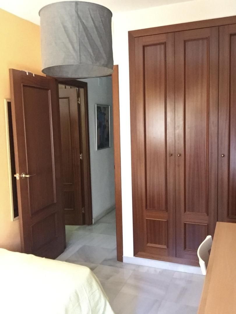 Flat to share in Avenida Imperio Argentina, 11, Martín Carpena - Torre del Río