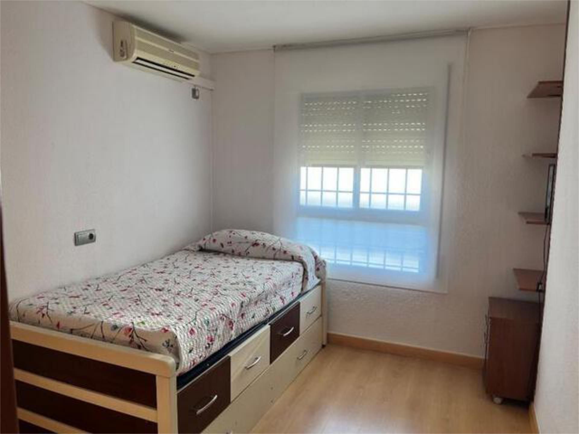 Flat to rent in Ciudad Jardín - Zoco