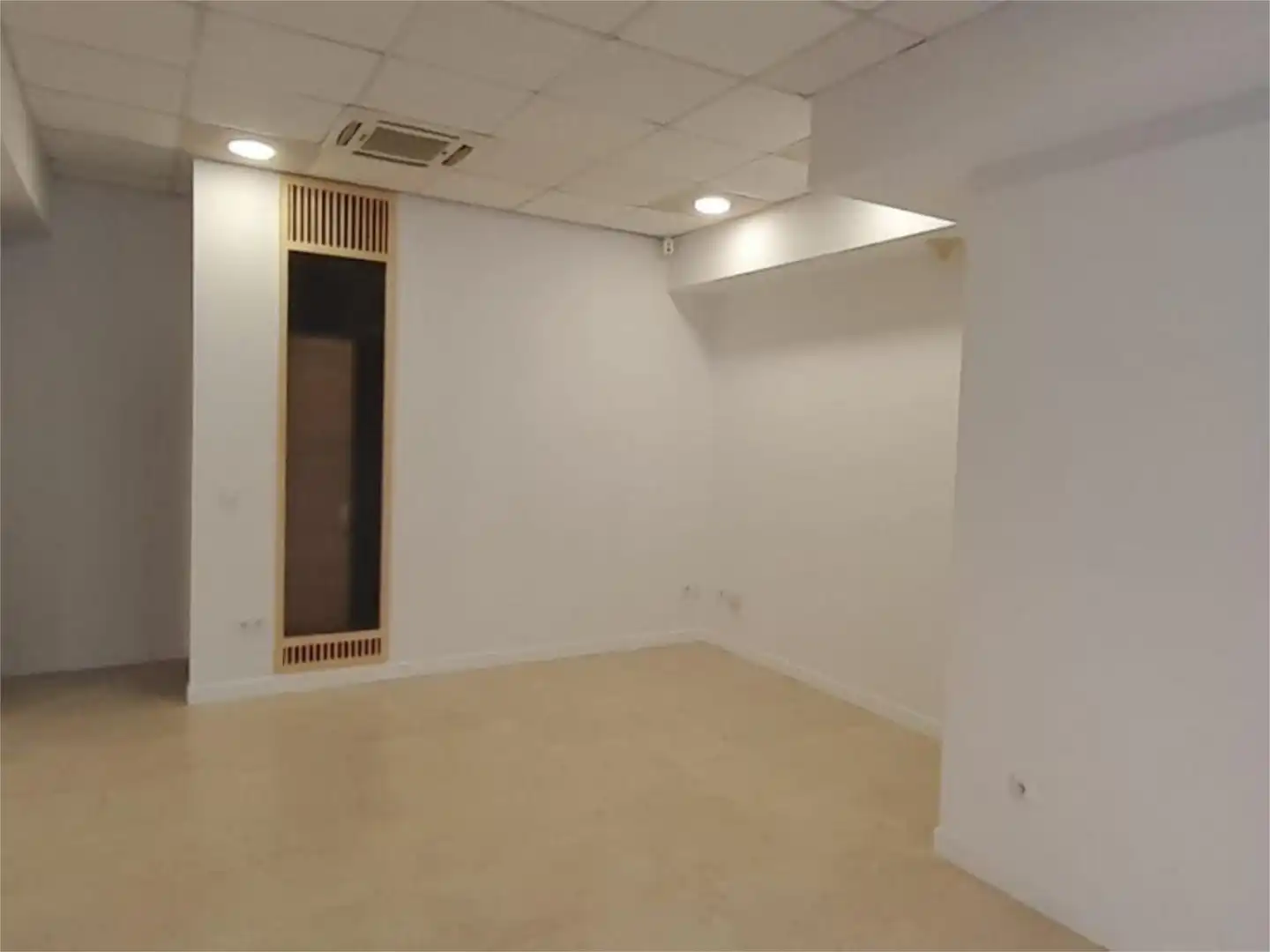 Local de alquiler en Carrer Sant Blas, 15, Casas Verdes - Ermita Local de alquiler en Godella con Aire acondicionado