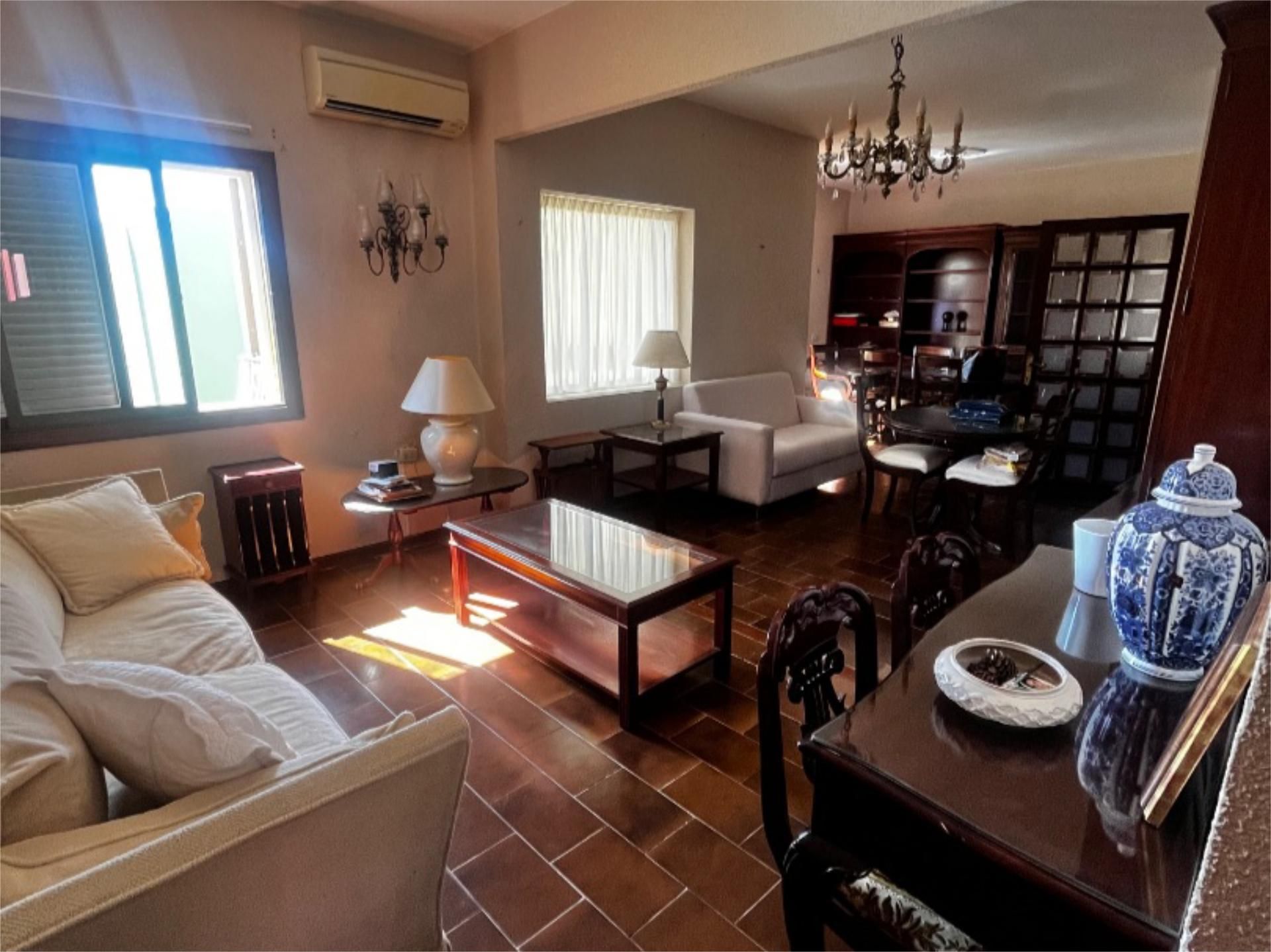 Sala d'estar de Pis en venda en  Santa Cruz de Tenerife Capital amb Parquet i Balcó