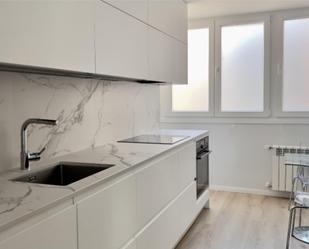 Kitchen of Flat for sale in  Toledo Capital  with Air Conditioner, Heating and Parquet flooring