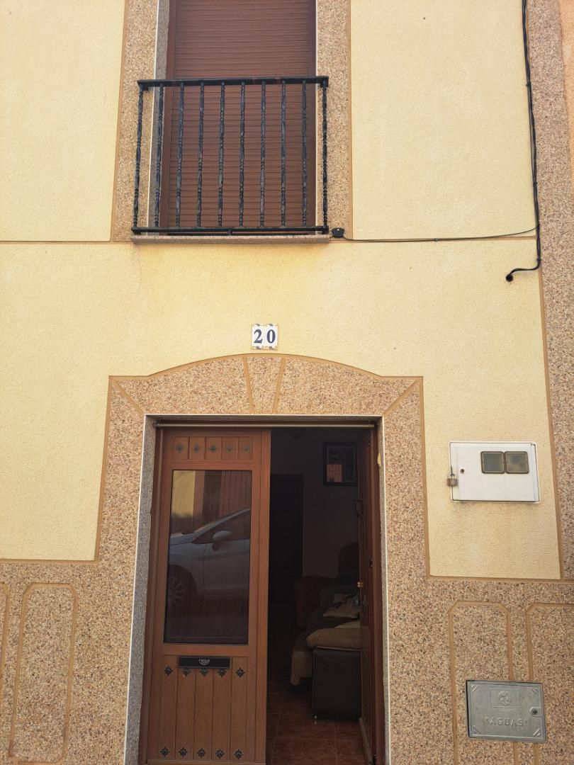 Exterior view of Single-family semi-detached to rent in Arroyo de la Luz  with Furnished, Oven and Washing machine
