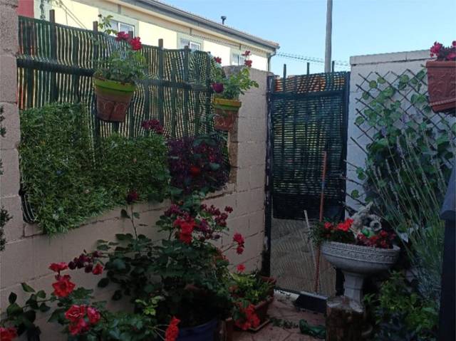 Planta baja en Venta en Calle de la Camelia, 2 en Las Flores