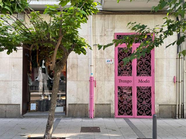 Local comercial en Alquiler en Calle Hernán Cortés, 31 en Puerto Chico