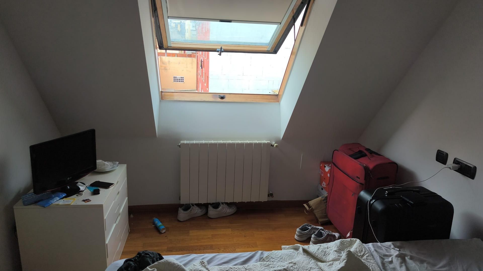 Bedroom of Flat to rent in  Zaragoza Capital  with Heating, Parquet flooring and Storage room