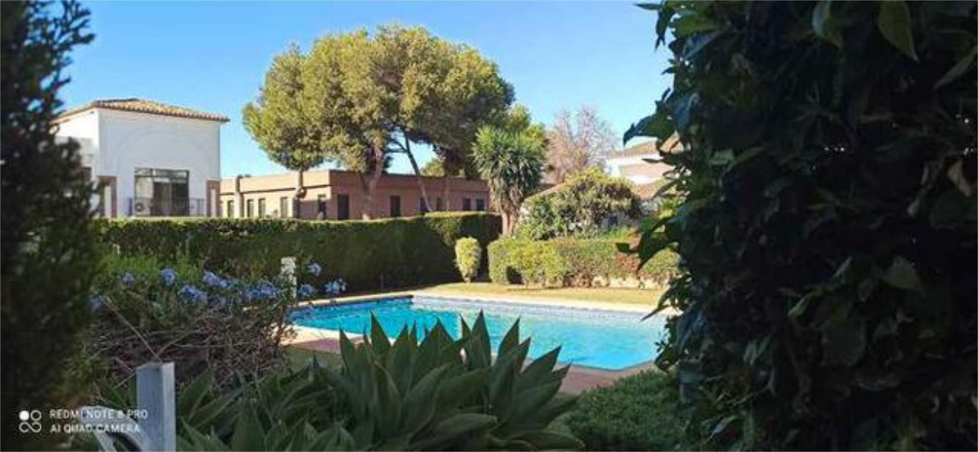Jardí de Pis de lloguer en Estepona amb Jardí privat, Terrassa i Piscina