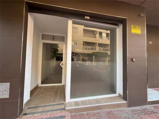 Local comercial en Alquiler en Playa de Garrucha