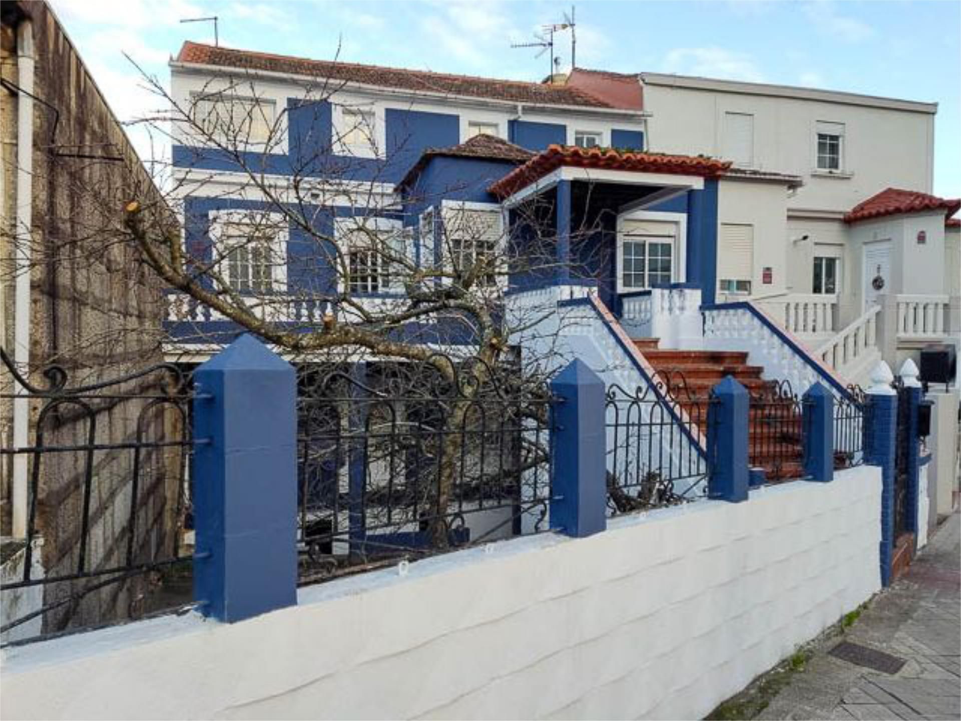 Vista exterior de Pis en venda en Vigo  amb Calefacció, Jardí privat i Terrassa