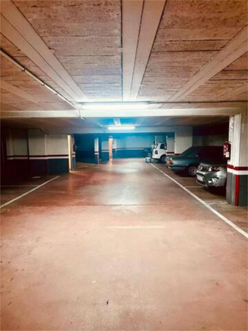 Aparcament de Garatge de lloguer en Cambre 