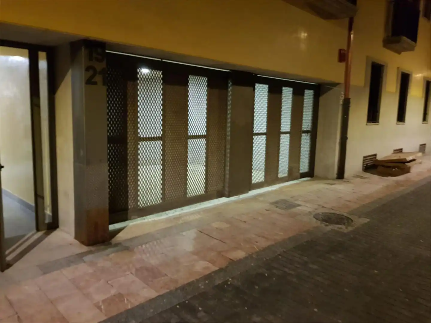 Garaje de alquiler en Calle Cardenal Landázuri, 8, Casco Antiguo Garaje de alquiler en León Capital
