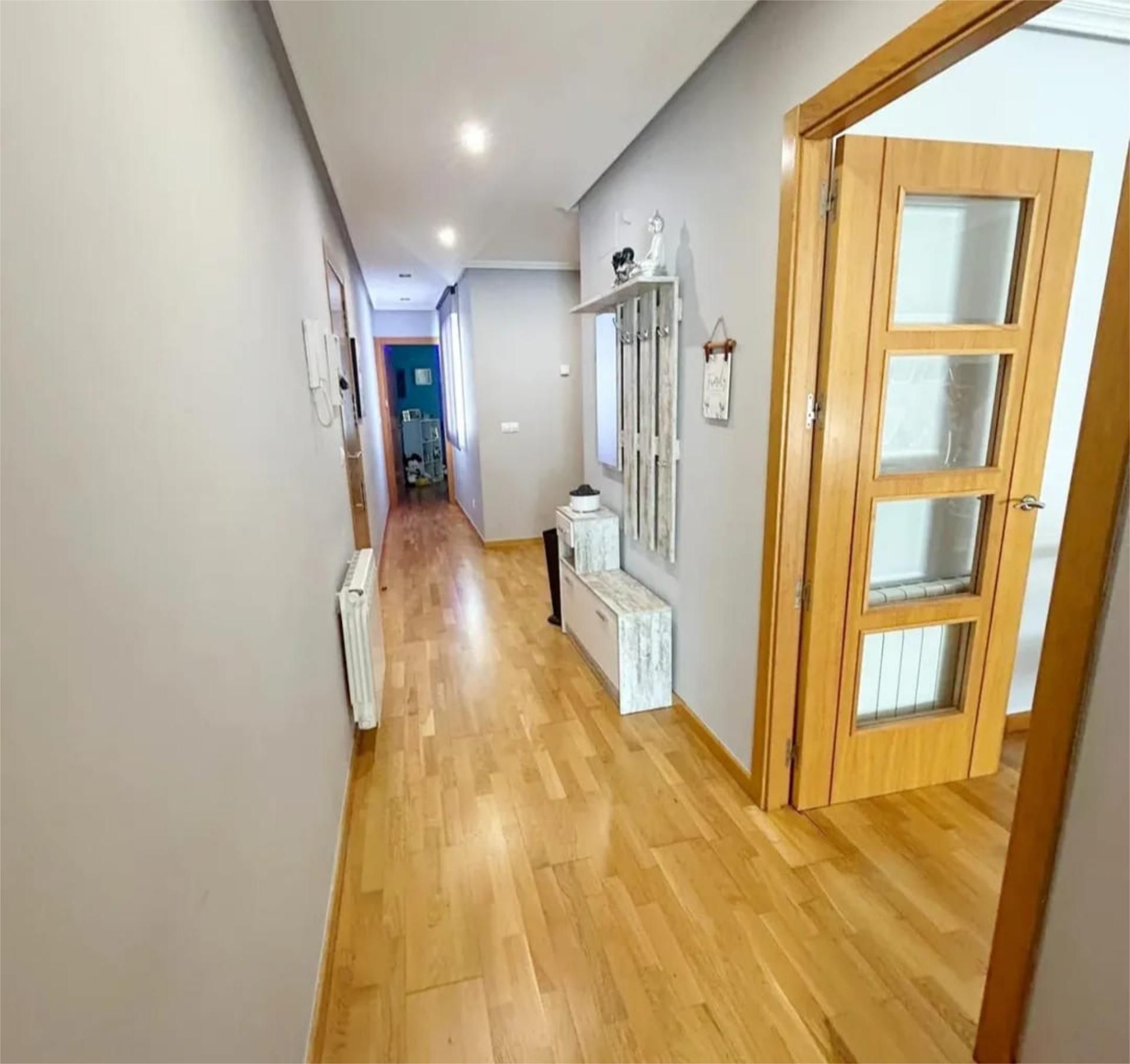 Flat to rent in  Valencia Capital  with Air Conditioner, Heating and Parquet flooring