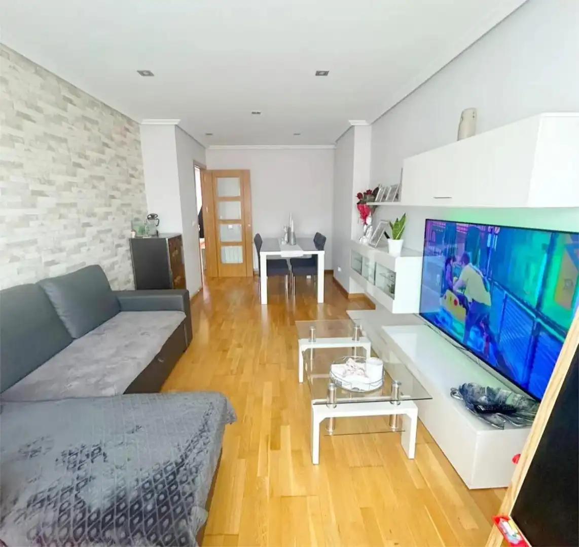 Wohnzimmer von Wohnung zur Miete in  Valencia Capital mit Klimaanlage und Balkon