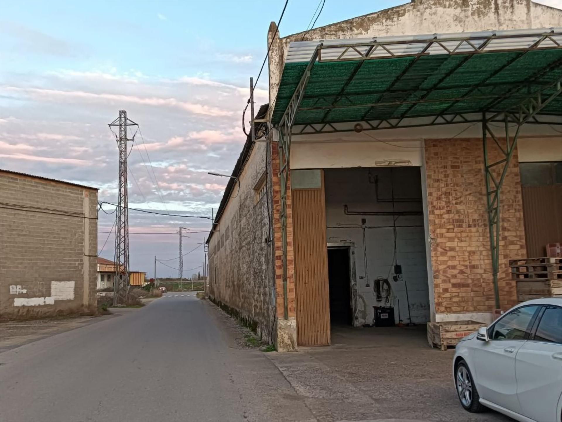 Industrial buildings to rent in Camino de Vva. de la B, 11, Torrelameu