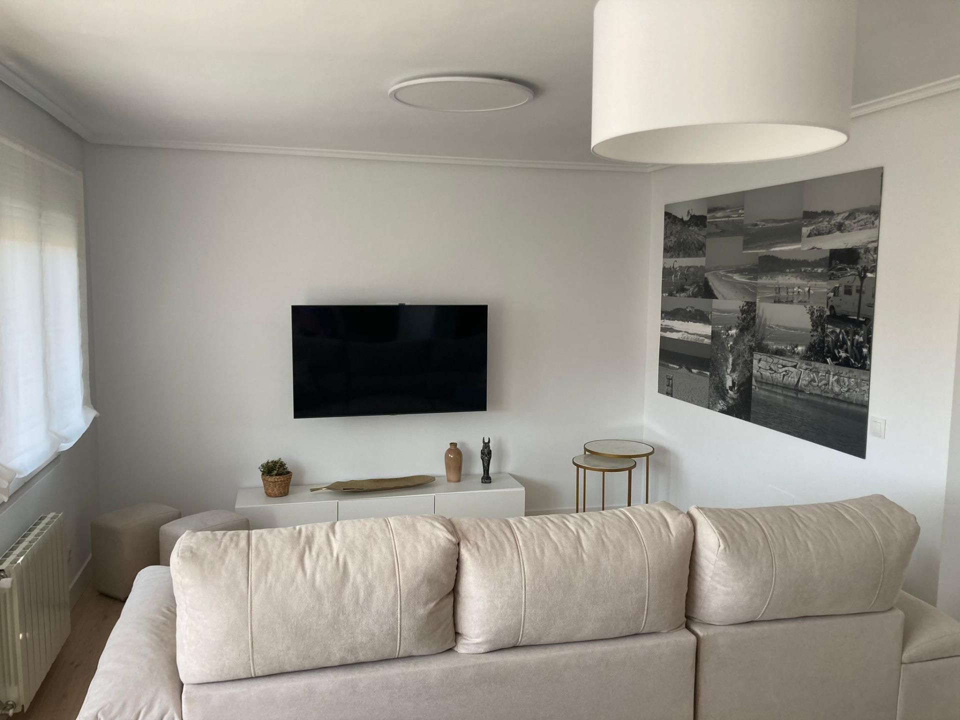 Sala d'estar de Pis de lloguer en Santander amb Calefacció, Jardí privat i Parquet