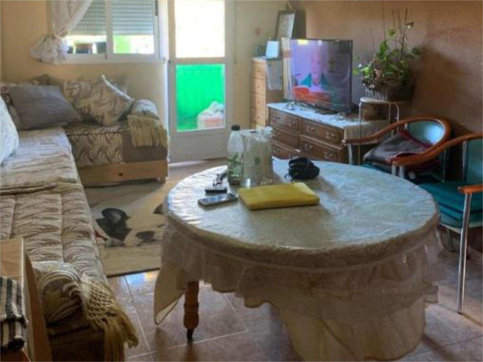 Sala d'estar de Pis en venda en Cartagena amb Moblat