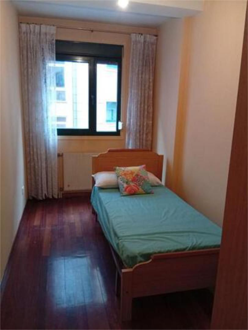 Bedroom of Flat to rent in Lugo Capital  with Heating, Terrace and Storage room