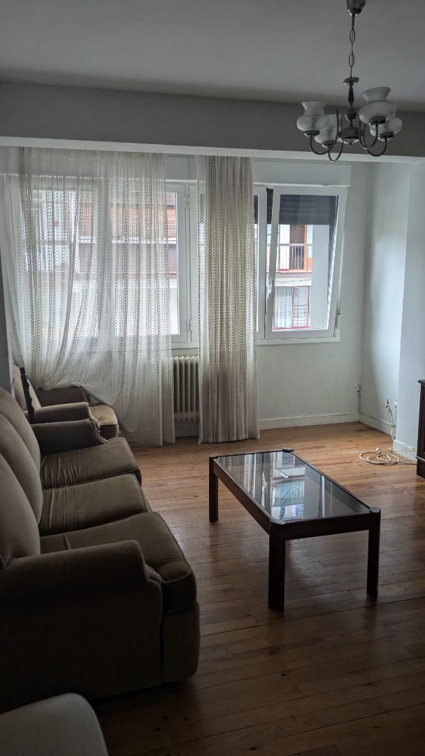 Sala d'estar de Pis en venda en Leitza amb Balcó