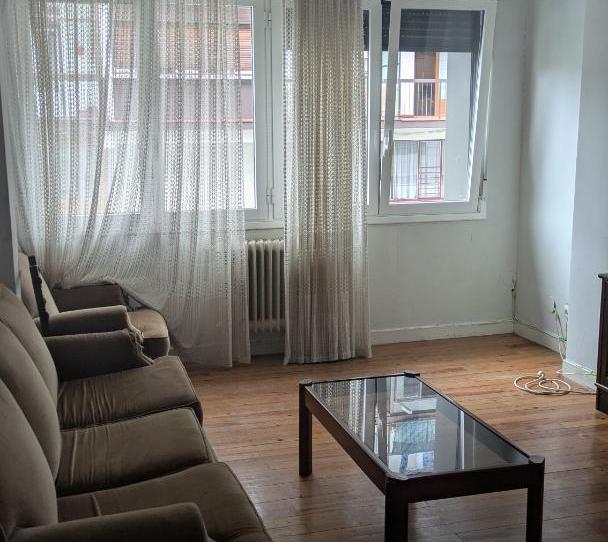 Piso en venta en Elbarren Kalea, 99c, Leitza, Navarra - imagen 1 Foto 1 de Piso en venta en Elbarren Kalea, 99c, Leitza, Navarra