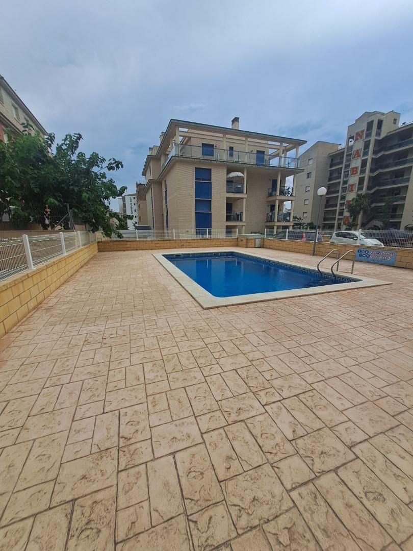 Piscina de Àtic en venda en Mont-roig del Camp amb Aire condicionat, Terrassa i Balcó
