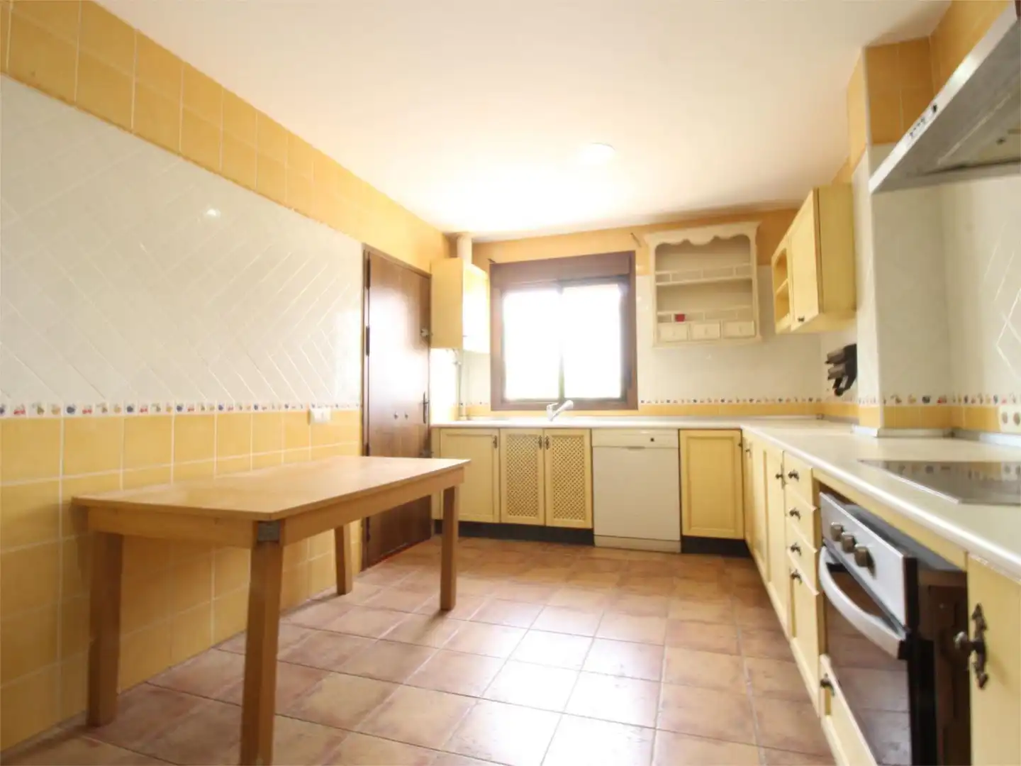 Wohnung zum Verkauf in Camino Cerro del Molino, 2, Los Gallos Küche von Wohnung zum Verkauf in Chiclana de la Frontera mit Terrasse