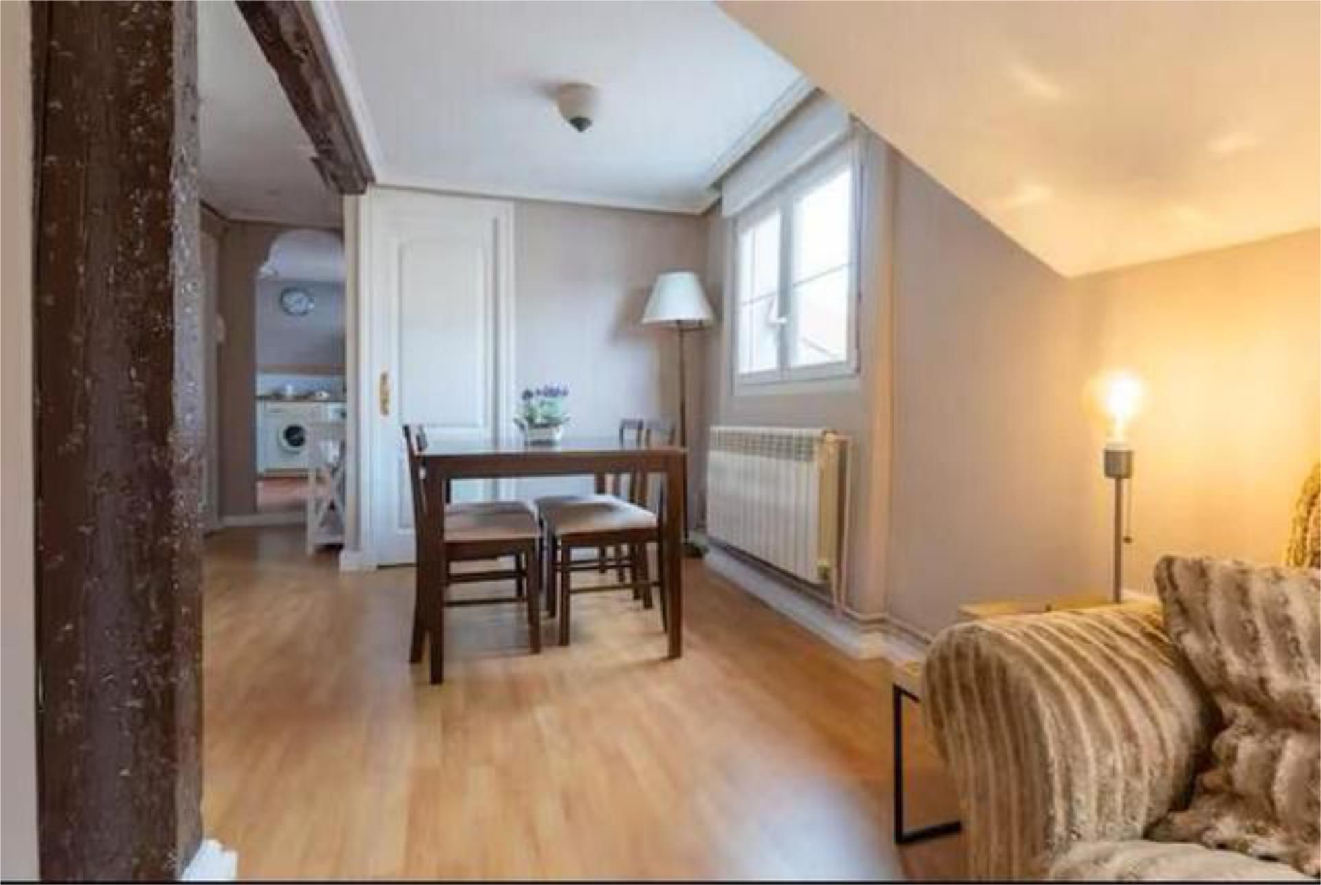 Attic to rent in Numancia - San Fernando