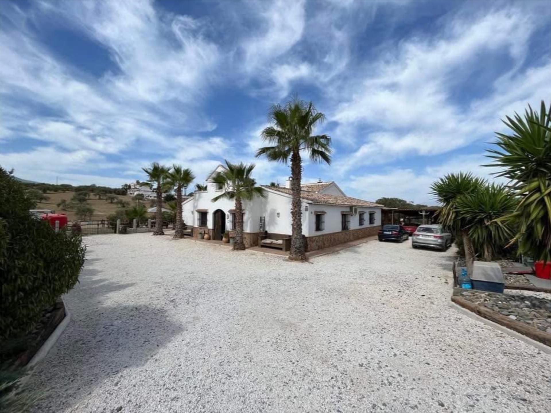 Vista exterior de Pis en venda en Alhaurín El Grande amb Aire condicionat, Calefacció i Jardí privat