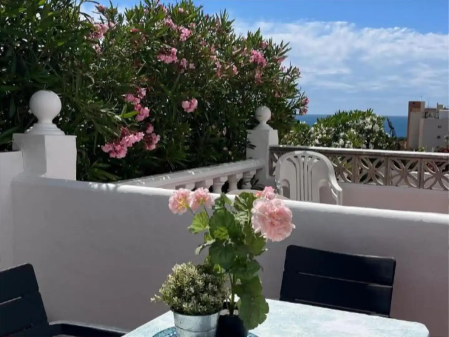 Garten von Einfamilien-Reihenhaus zum Verkauf in Mijas mit Klimaanlage, Terrasse und Schwimmbad