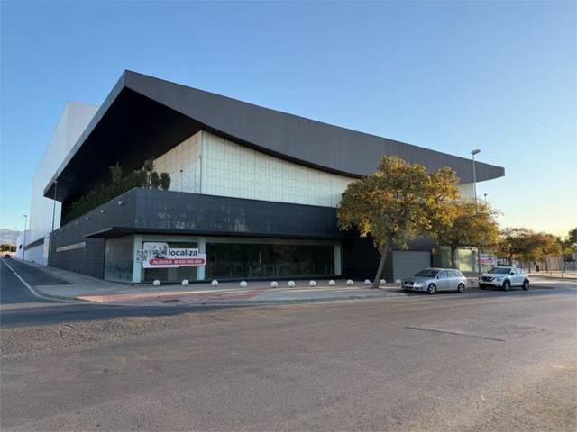 Local comercial en Alquiler en Carretera del Ingenio, 4 en El Ingenio