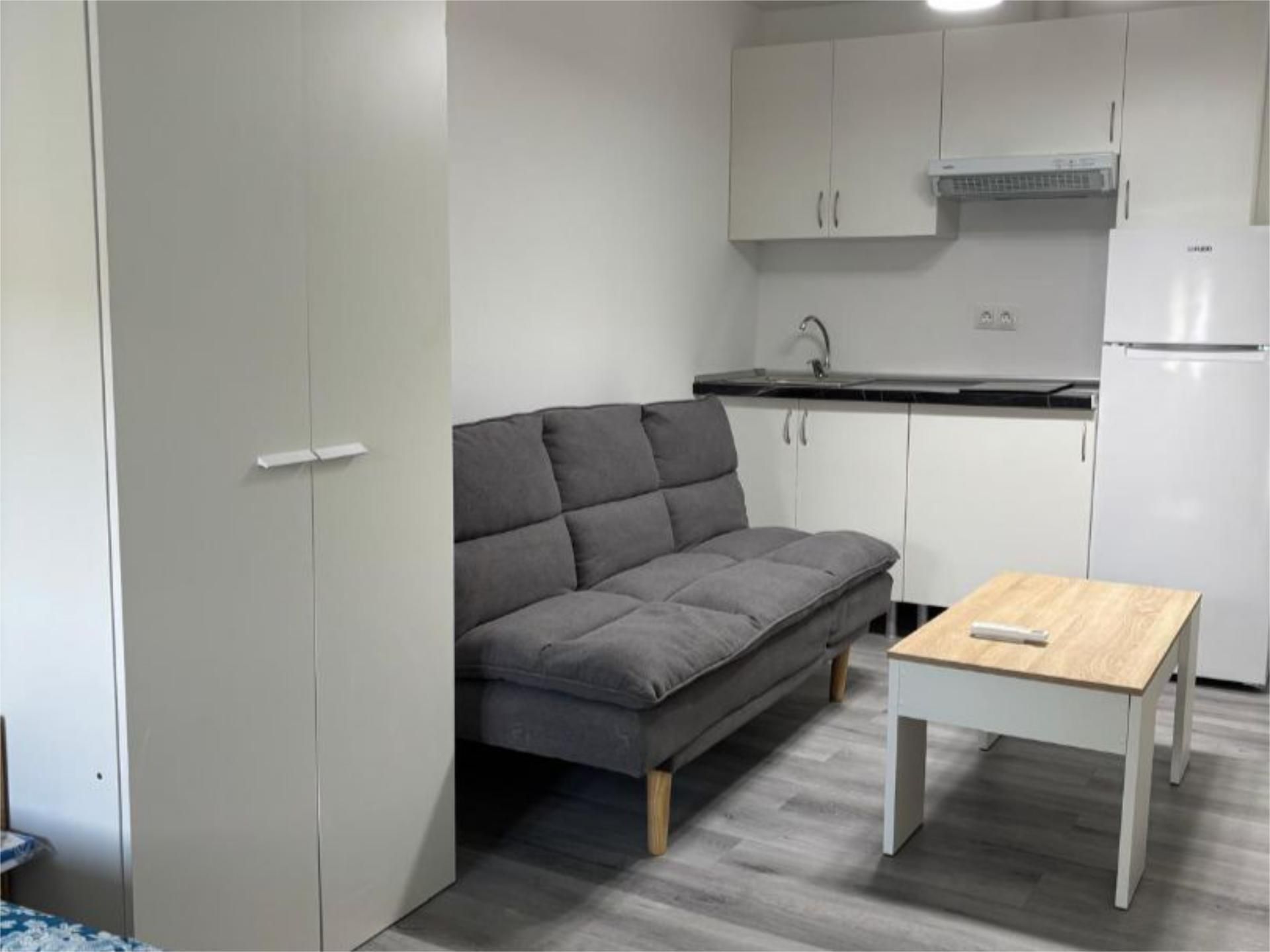 Sala d'estar de Estudi de lloguer en Mijas amb Aire condicionat