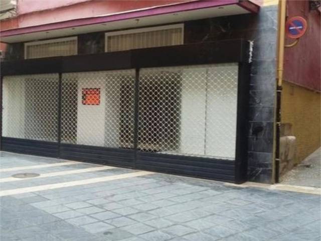 Local comercial en Alquiler en Carrer Botigues, 17 en Xàtiva