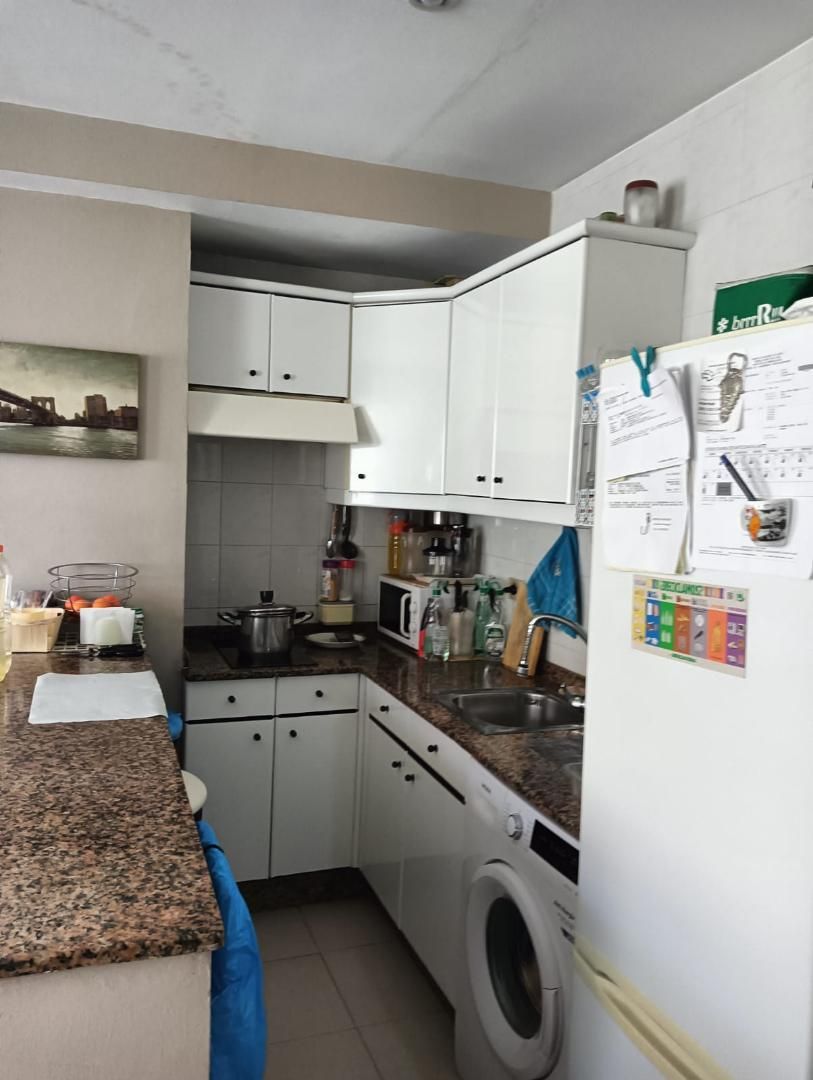 Cuina de Estudi de lloguer en Vigo  amb Parquet, Moblat i Rentadora