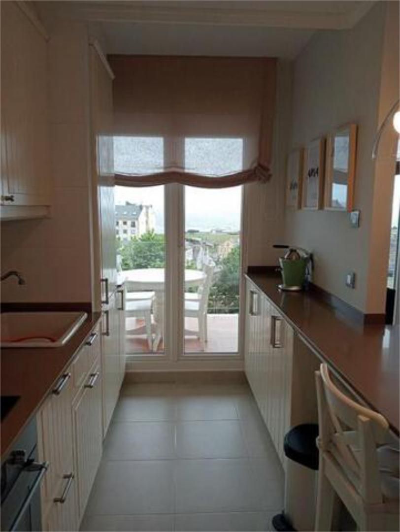 Kitchen of Attic to rent in Foz  with Heating, Private garden and Terrace