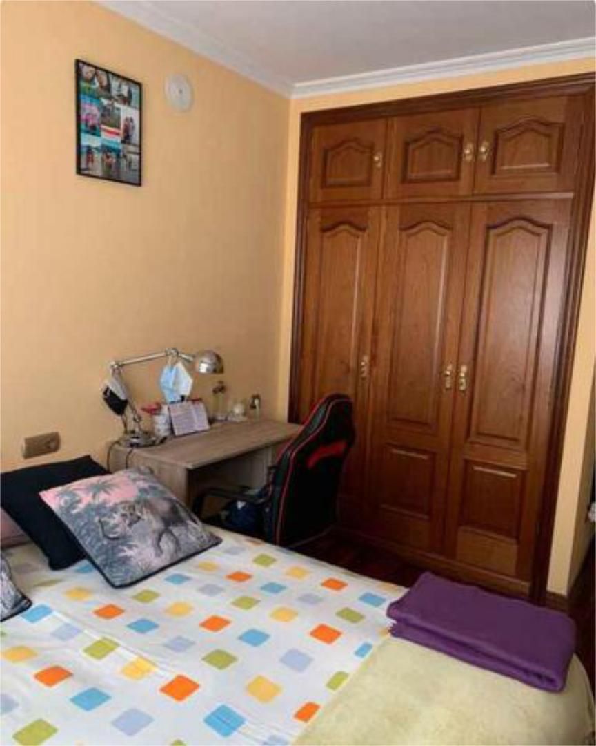 Bedroom of Flat to rent in Santiago de Compostela   with Heating, Terrace and Furnished