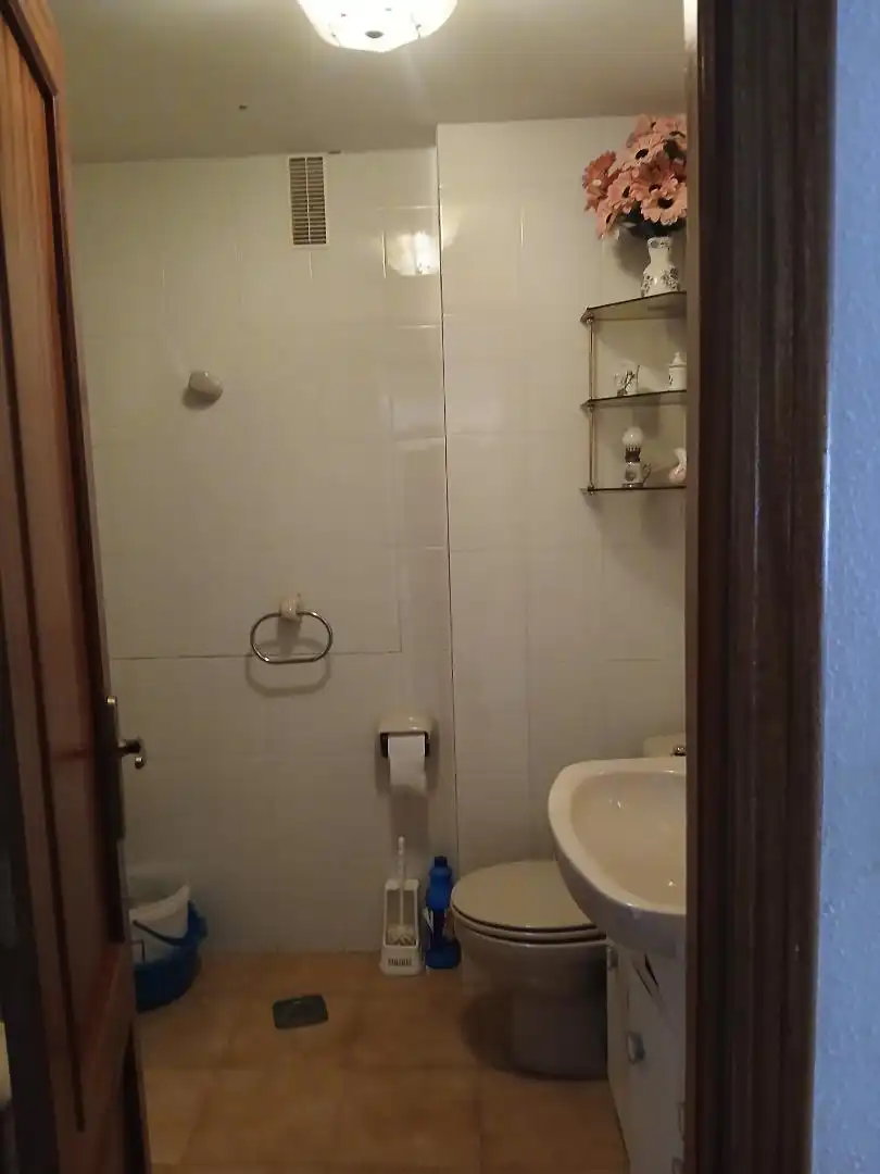 Baño de Piso en venta en Riaño con Calefacción, Parquet y Trastero