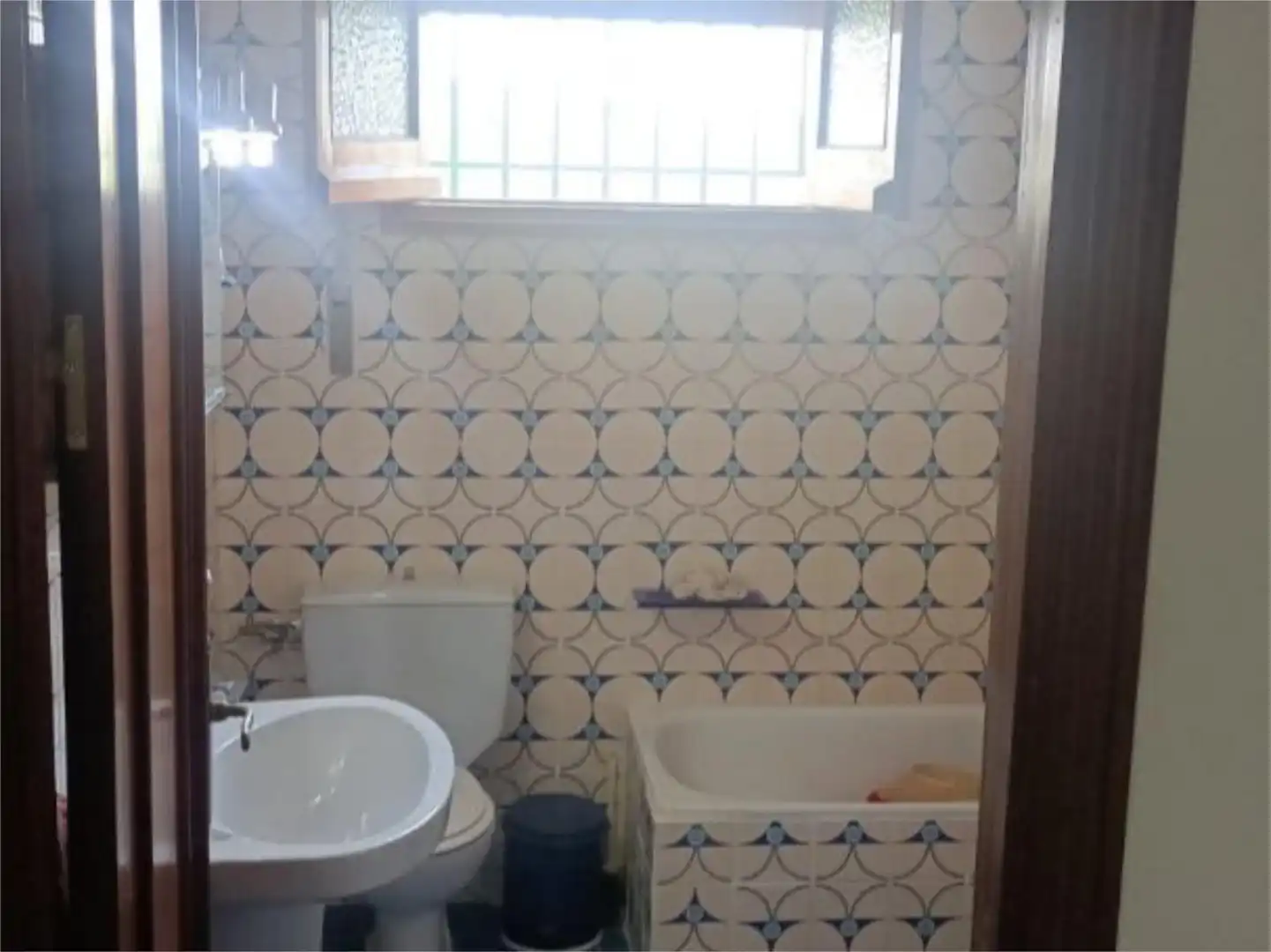 Bathroom of Flat for sale in Córdoba  with Air Conditioner, Private garden and Terrace