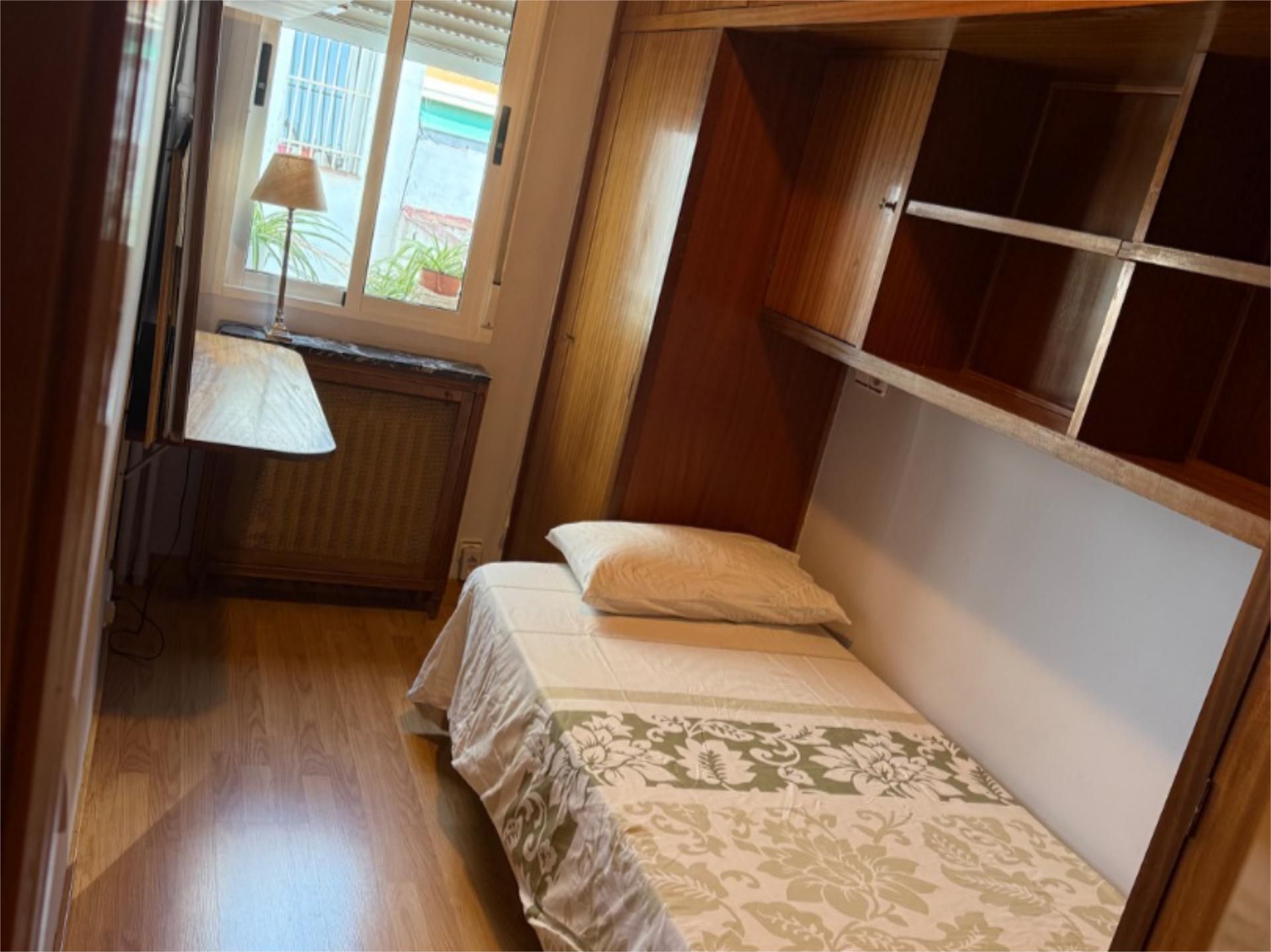 Dormitori de Pis per a compartir en  Madrid Capital amb Aire condicionat, Calefacció i Parquet
