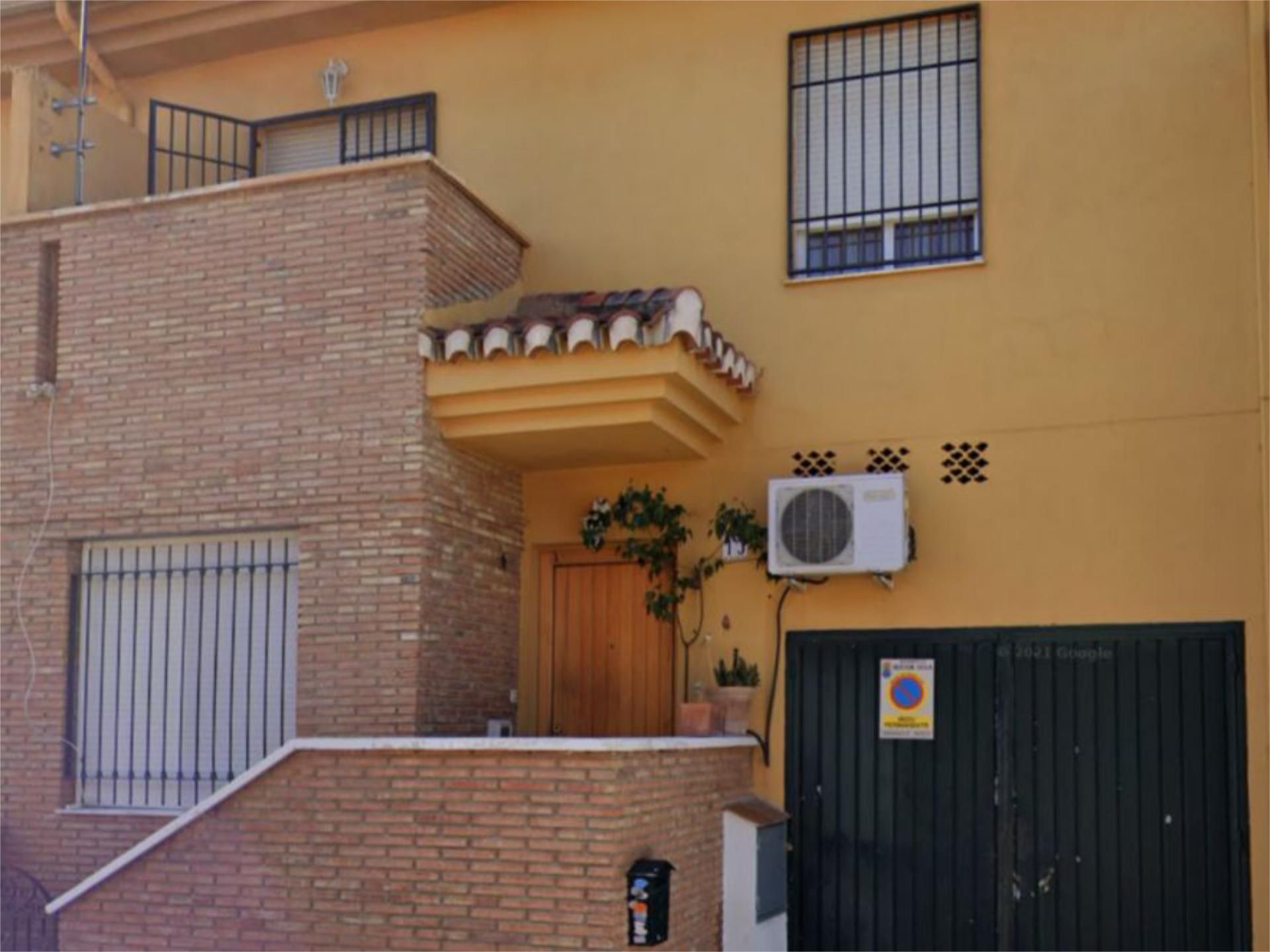 Exterior view of Single-family semi-detached for sale in Huétor Vega  with Air Conditioner and Terrace
