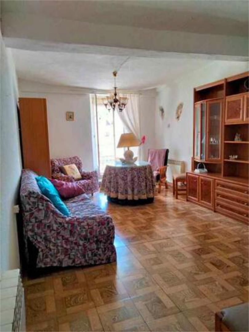 Living room of Flat for sale in Valdeverdeja  with Heating, Terrace and Storage room