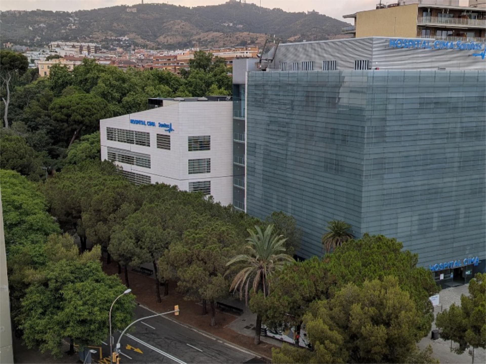 Exterior view of Flat for sale in  Barcelona Capital  with Air Conditioner, Terrace and Swimming Pool