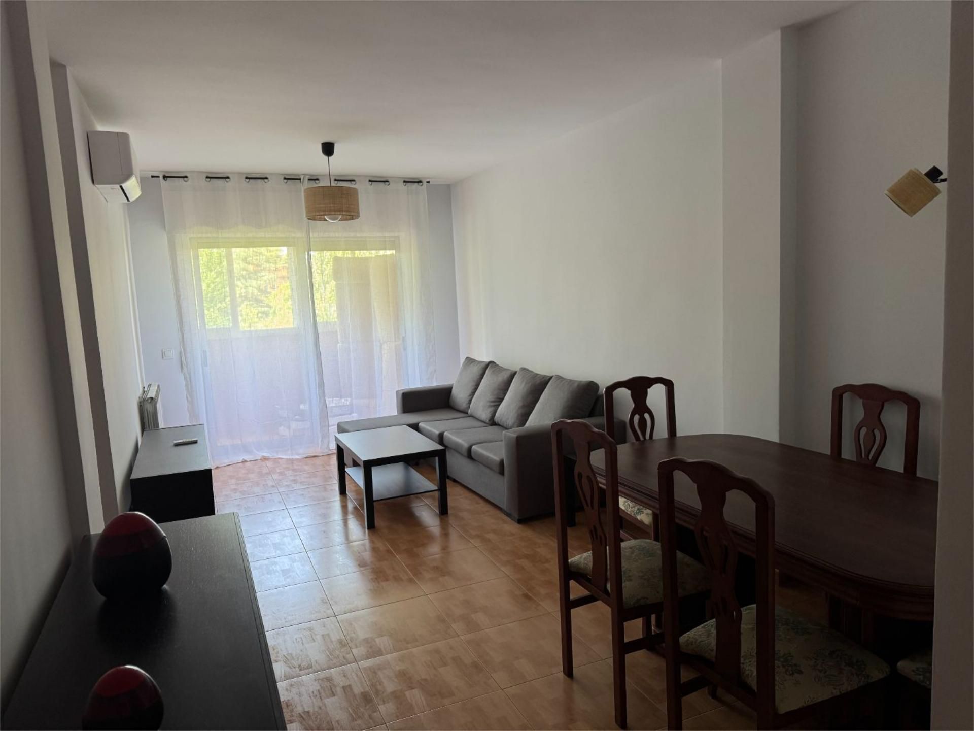 Living room of Flat to share in  Madrid Capital  with Air Conditioner, Heating and Private garden